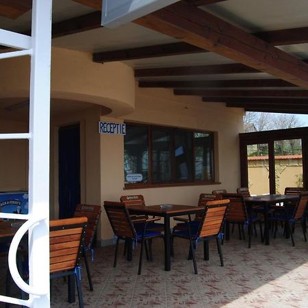 Hotel Lake View Sarichioi Exterior foto